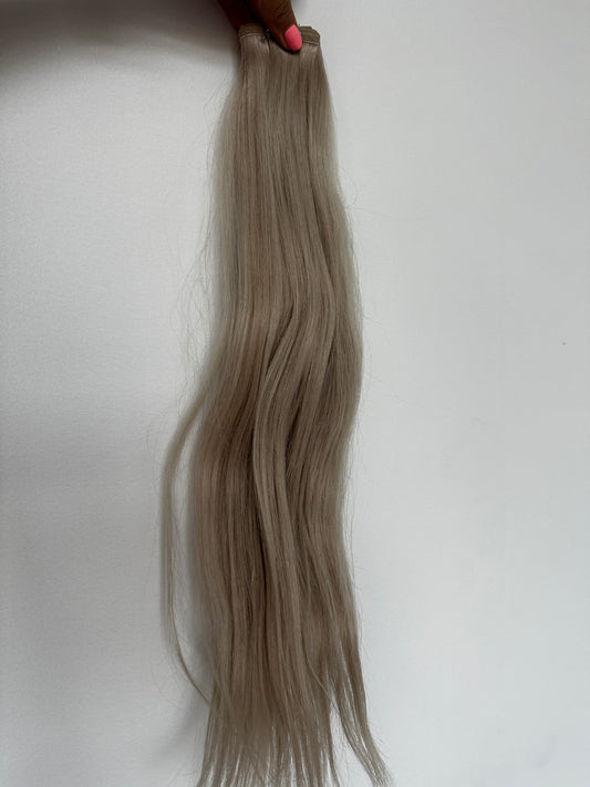 Ash blonde flat weft 100g 20”